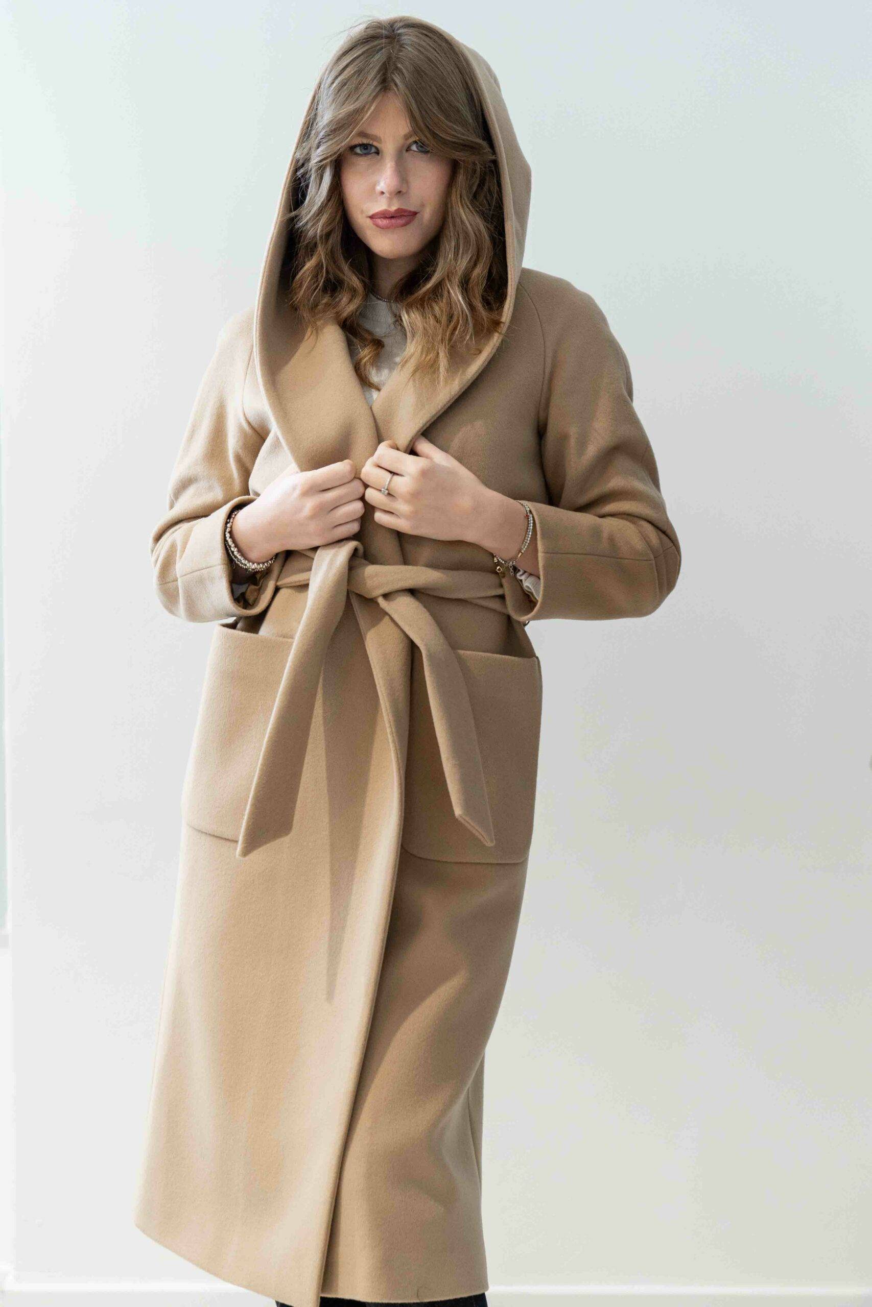 cappotto-donna-con-cappuccio-794bat-1.jpg