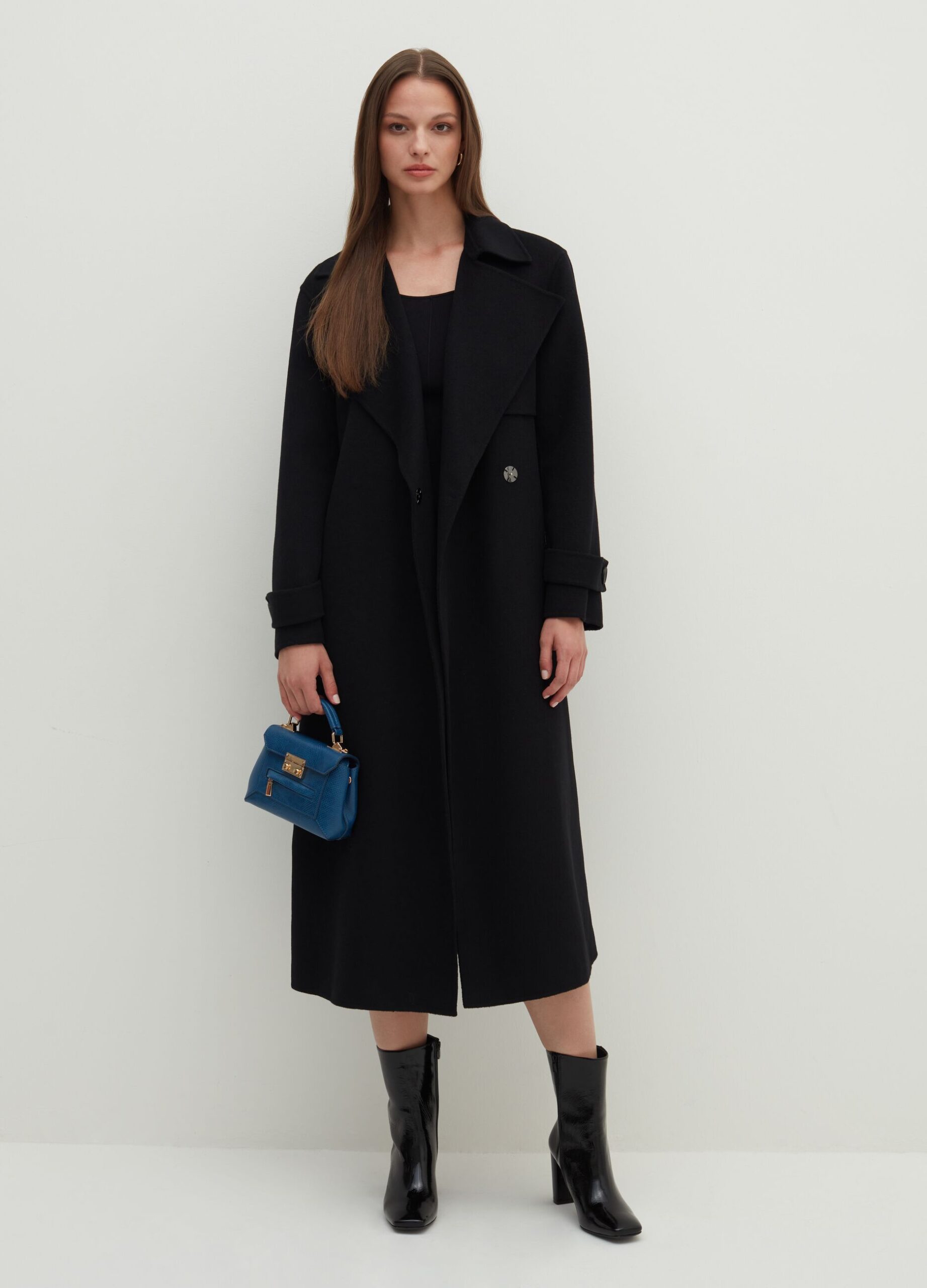 cappotto-nero-donna-lungo-383vov-1.jpg